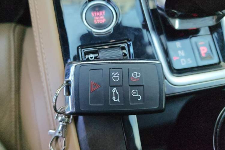 Used Jaguar XFL 2021 XFL 2.0T P250 Two-Wheel-Drive Luxury Deluxe Edition Vehicle Key