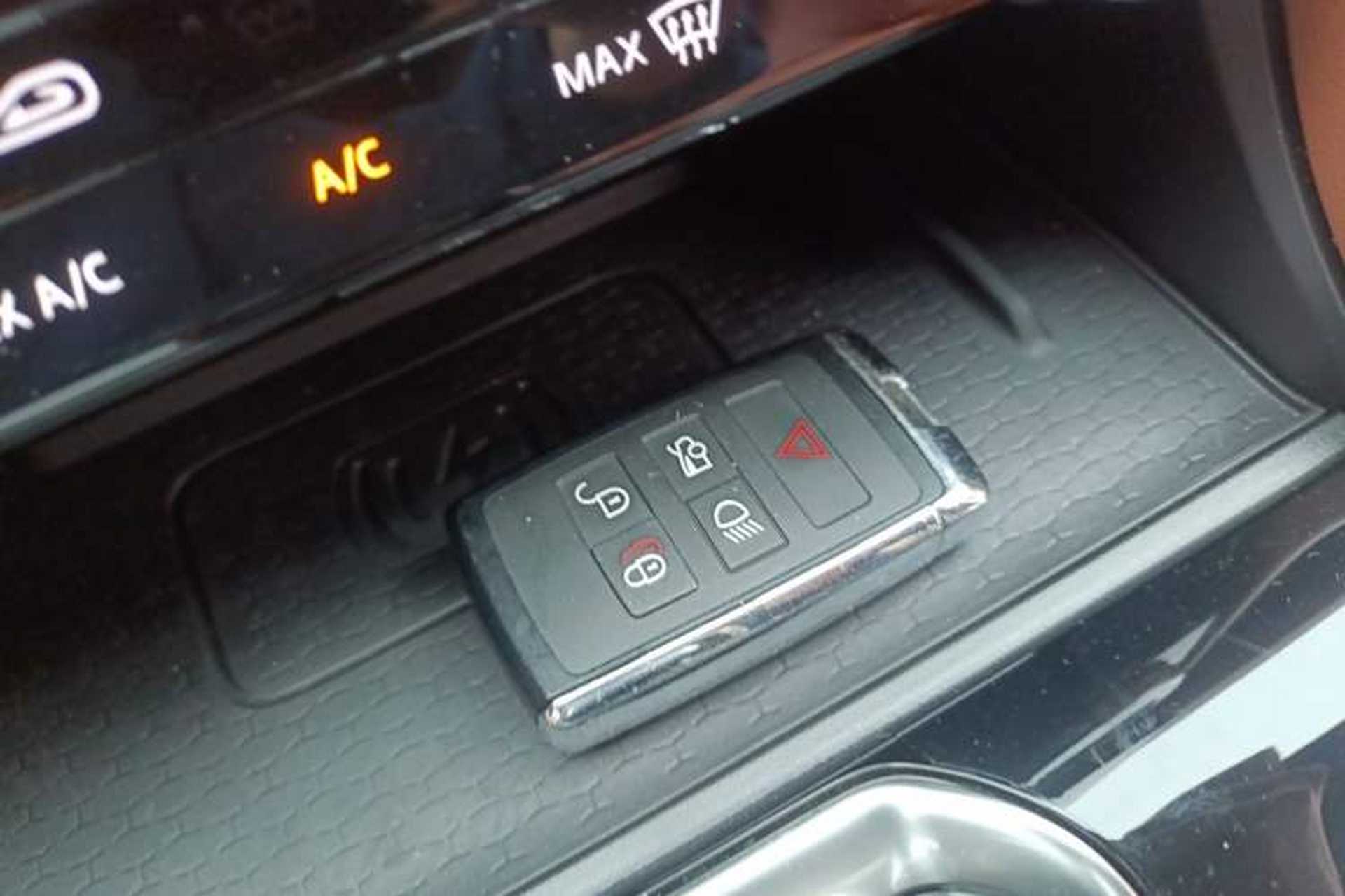 Used Jaguar XFL 2021 XFL 2.0T P300 All-Wheel-Drive Flagship Sport Edition Vehicle Key