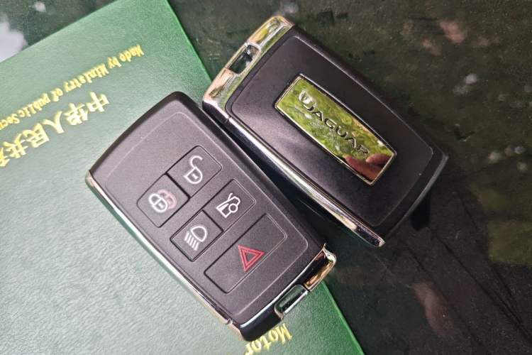 Used Jaguar XFL 2021 XFL 2.0T P250 Two-Wheel-Drive Elite Sport Edition Vehicle Key