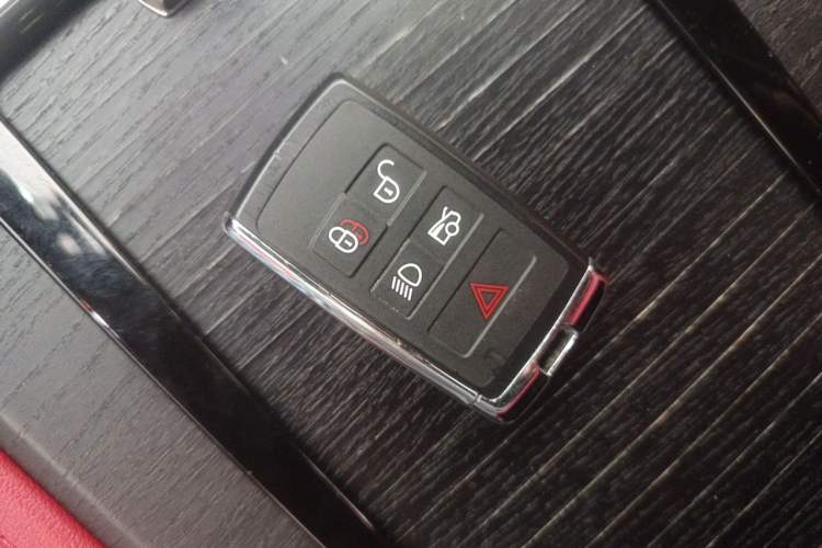 Used Jaguar XFL 2021 XFL 2.0T P250 Two-Wheel-Drive Elite Sport Edition Vehicle Key