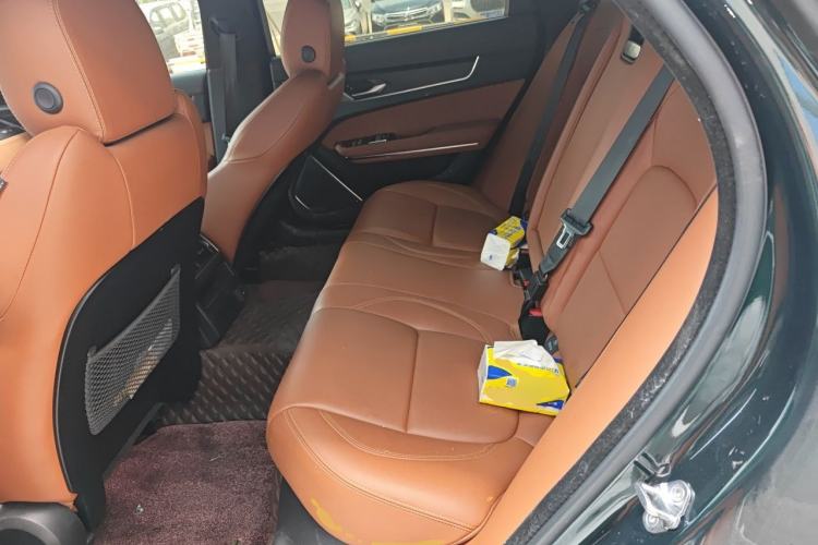 Used Jaguar XFL 2021 XFL 2.0T P250 All-Wheel-Drive Shimmering Black Sport Edition Left Rear Seat