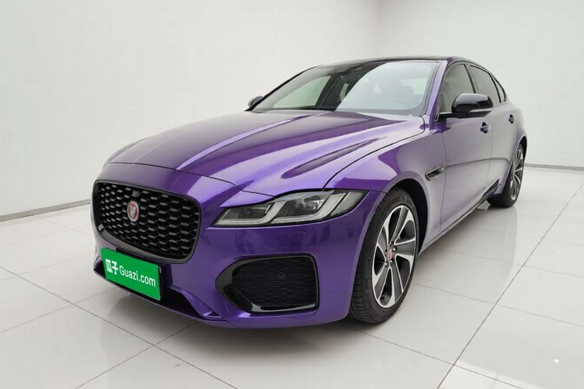 Used Jaguar XFL 2021 XFL 2.0T P200 Two-Wheel-Drive Elite Luxury Edition Front Left 45 Deg