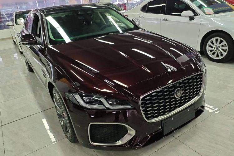 Used Jaguar XFL 2021 XFL 2.0T P200 Two-Wheel-Drive Elite Luxury Edition Front Right 45 Deg