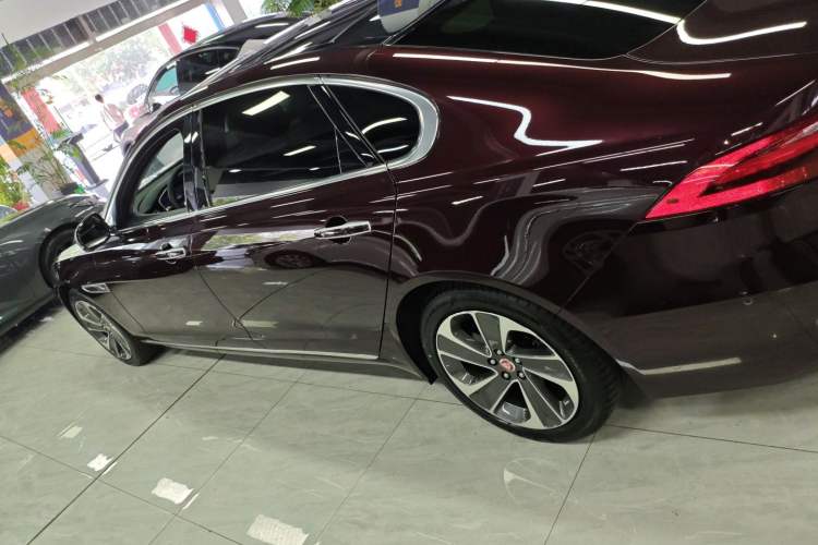 Used Jaguar XFL 2021 XFL 2.0T P200 Two-Wheel-Drive Elite Luxury Edition Left Side