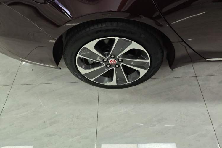 Used Jaguar XFL 2021 XFL 2.0T P200 Two-Wheel-Drive Elite Luxury Edition Right Rear Wheel Hub