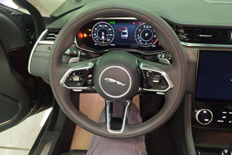 Used Jaguar XFL 2021 XFL 2.0T P200 Two-Wheel-Drive Elite Luxury Edition Steering Wheel