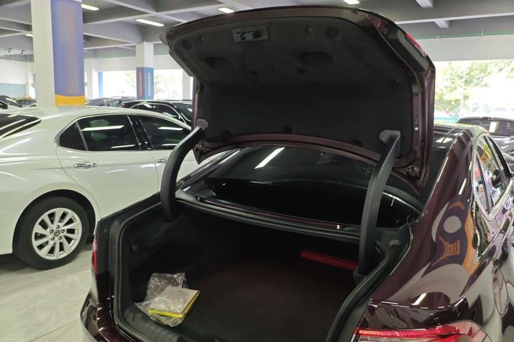 Used Jaguar XFL 2021 XFL 2.0T P200 Two-Wheel-Drive Elite Luxury Edition Trunk