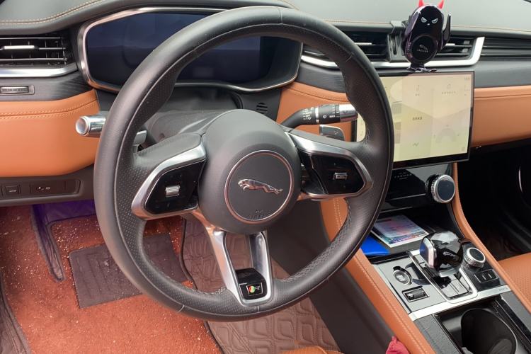 Used Jaguar XFL 2021 XFL 2.0T P250 All-Wheel-Drive Shimmering Black Sport Edition Steering Wheel