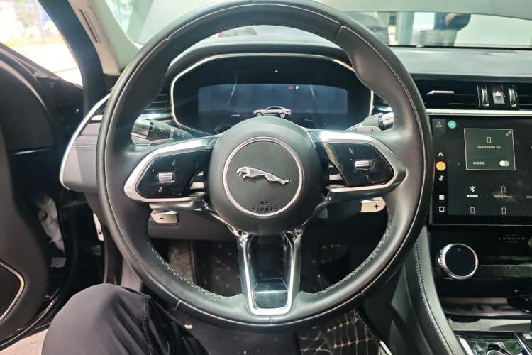 Used Jaguar XFL 2021 XFL 2.0T P250 Two-Wheel-Drive Luxury Deluxe Edition Steering Wheel