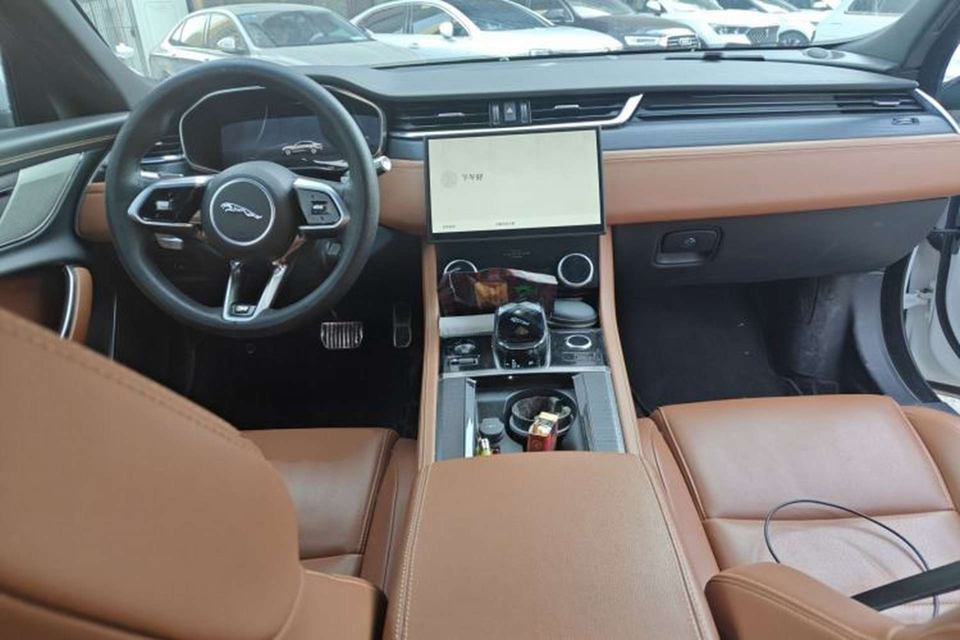 Used Jaguar XFL 2021 XFL 2.0T P250 All-Wheel-Drive Shimmering Black Sport Edition Center Console