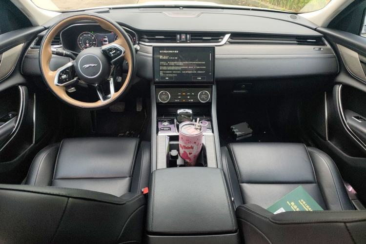 Used Jaguar XFL 2021 XFL 2.0T P200 Two-Wheel-Drive Elite Luxury Edition Center Console