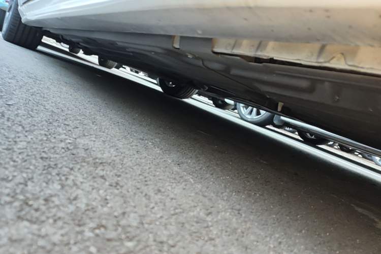 Used Jaguar XFL 2021 XFL 2.0T P250 All-Wheel-Drive Shimmering Black Sport Edition Chassis Rear Left