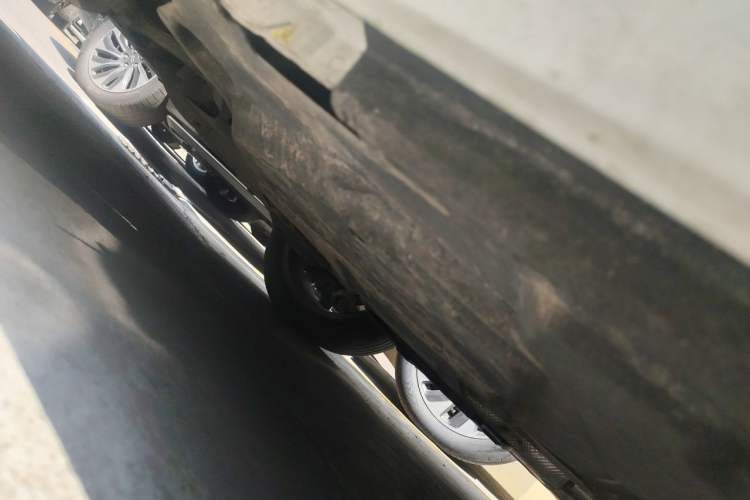 Used Jaguar XFL 2021 XFL 2.0T P250 Two-Wheel-Drive Luxury Deluxe Edition Chassis Rear Right