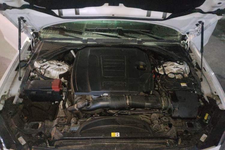 Used Jaguar XFL 2021 XFL 2.0T P250 All-Wheel-Drive Shimmering Black Sport Edition Engine Bay