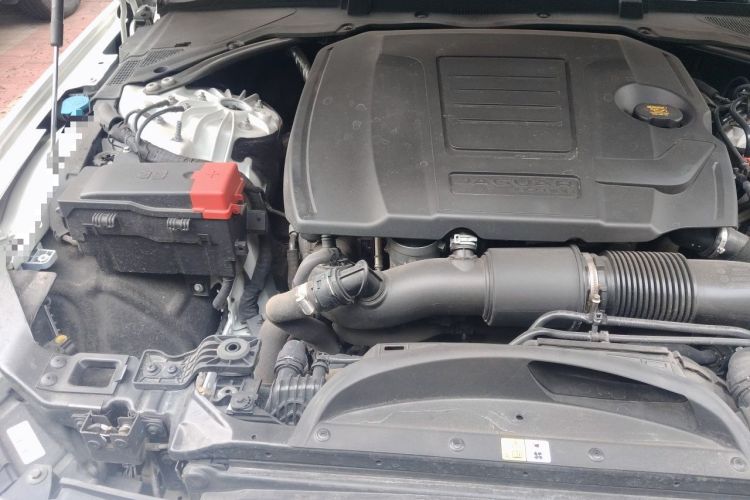 Used Jaguar XFL 2021 XFL 2.0T P250 Two-Wheel-Drive Elite Sport Edition Engine Bay Right