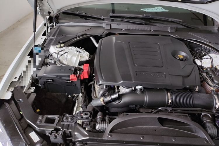 Used Jaguar XFL 2021 XFL 2.0T P200 Two-Wheel-Drive Elite Luxury Edition Engine Bay Right