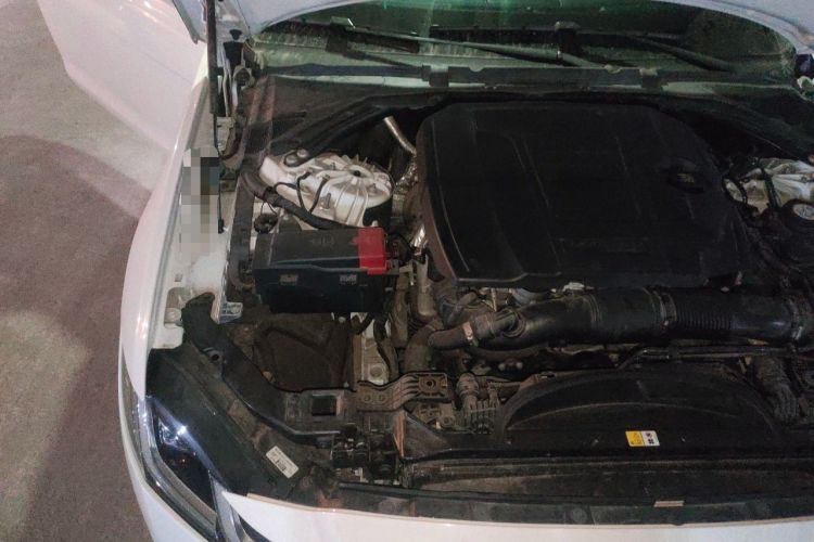 Used Jaguar XFL 2021 XFL 2.0T P250 All-Wheel-Drive Shimmering Black Sport Edition Engine Bay Right