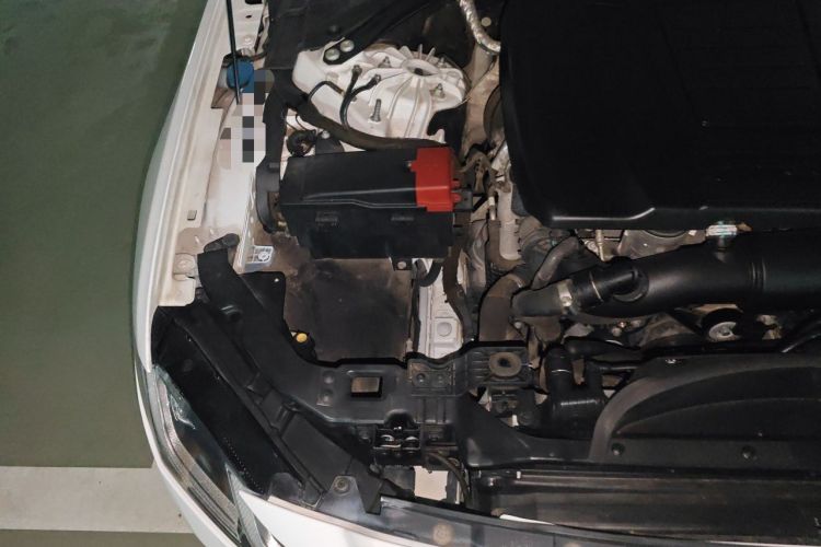 Used Jaguar XFL 2021 XFL 2.0T P250 All-Wheel-Drive Shimmering Black Sport Edition Engine Bay Right