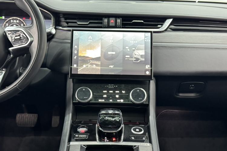Used Jaguar XFL 2021 XFL 2.0T P200 Two-Wheel-Drive Elite Luxury Edition Interior 1