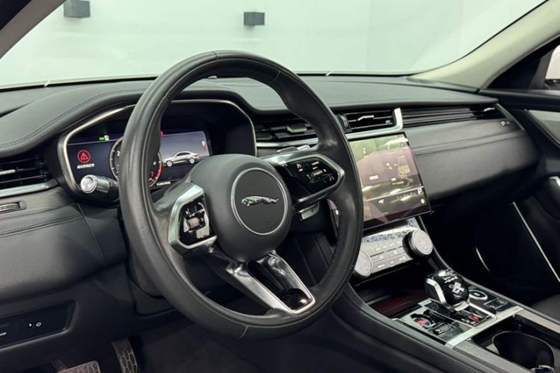 Used Jaguar XFL 2021 XFL 2.0T P200 Two-Wheel-Drive Elite Luxury Edition Interior 2