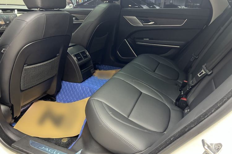 Used Jaguar XFL 2021 XFL 2.0T P200 Two-Wheel-Drive Elite Luxury Edition Interior 7