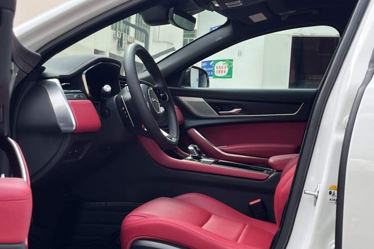 Used Jaguar XFL 2021 XFL 2.0T P250 Two-Wheel-Drive Elite Sport Edition Interior 7