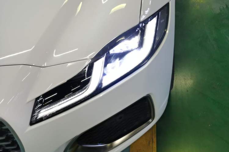 Used Jaguar XFL 2021 XFL 2.0T P250 Two-Wheel-Drive Luxury Deluxe Edition Left Front Headlight