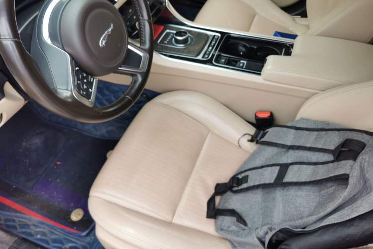 Used Jaguar XFL 2021 XFL 2.0T P250 Two-Wheel-Drive Luxury Deluxe Edition Left Front Seat