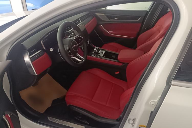 Used Jaguar XFL 2021 XFL 2.0T P250 Two-Wheel-Drive Elite Sport Edition Left Front Seat