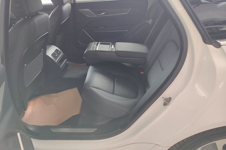 Used Jaguar XFL 2021 XFL 2.0T P200 Two-Wheel-Drive Elite Luxury Edition Left Rear Seat