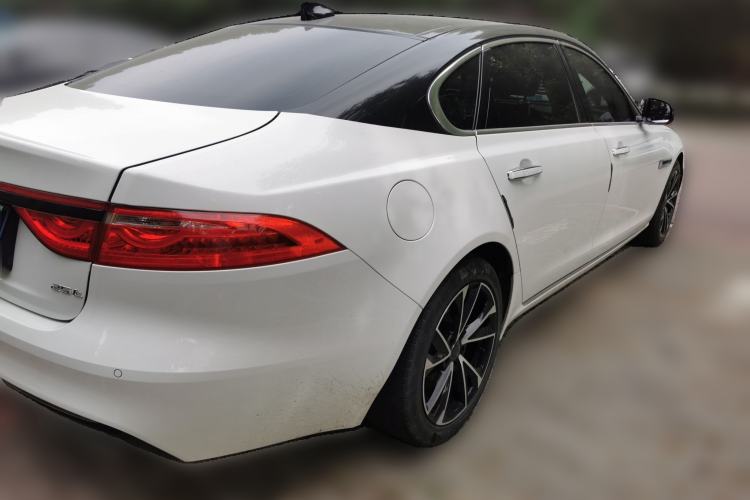 Used Jaguar XFL 2021 XFL 2.0T P250 Two-Wheel-Drive Luxury Deluxe Edition Rear Right 45 Deg