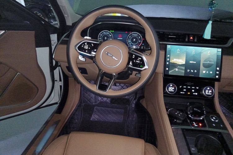 Used Jaguar XFL 2021 XFL 2.0T P250 Two-Wheel-Drive Luxury Deluxe Edition Steering Wheel
