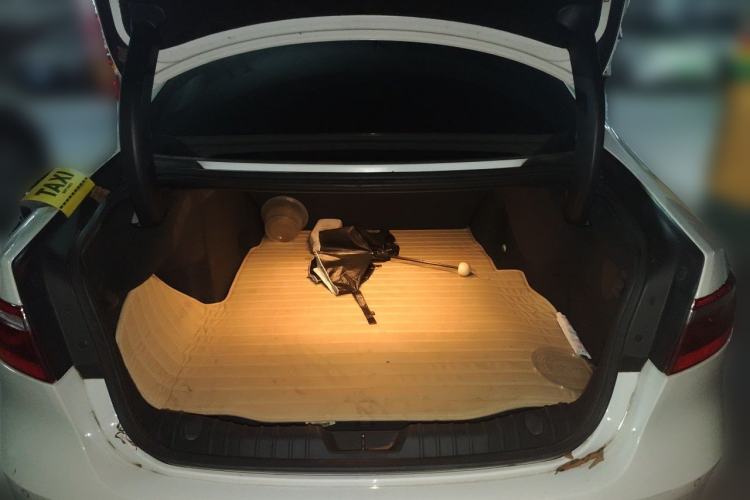 Used Jaguar XFL 2021 XFL 2.0T P250 Two-Wheel-Drive Luxury Deluxe Edition Trunk