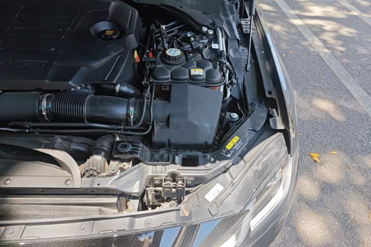 Used Jaguar XFL 2022 XFL 2.0T P250 Two-Wheel-Drive Elite Sport Edition Engine Bay Left