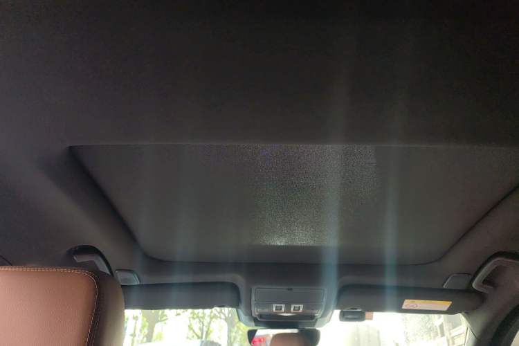 Used Jaguar XFL 2022 XFL 2.0T P250 Two-Wheel-Drive Elite Sport Edition Headliner