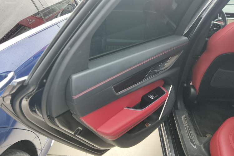 Used Jaguar XFL 2022 XFL 2.0T P250 Two-Wheel-Drive Elite Sport Edition Left Rear Door Interior