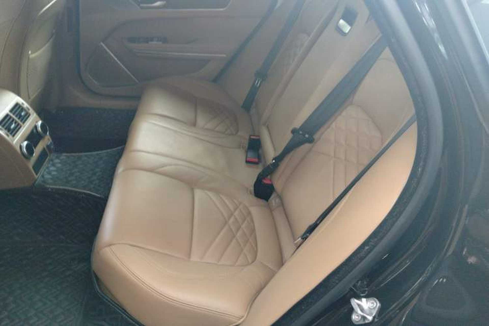 Used Jaguar XFL 2022 XFL 2.0T P250 Two-Wheel-Drive Prestige Luxury Edition Left Rear Seat