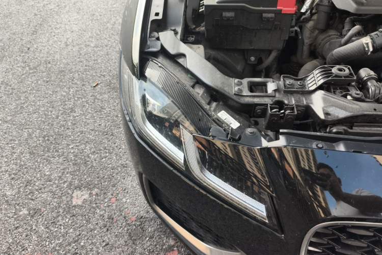 Used Jaguar XFL 2022 XFL 2.0T P250 Two-Wheel-Drive Prestige Luxury Edition Right Front Headlight