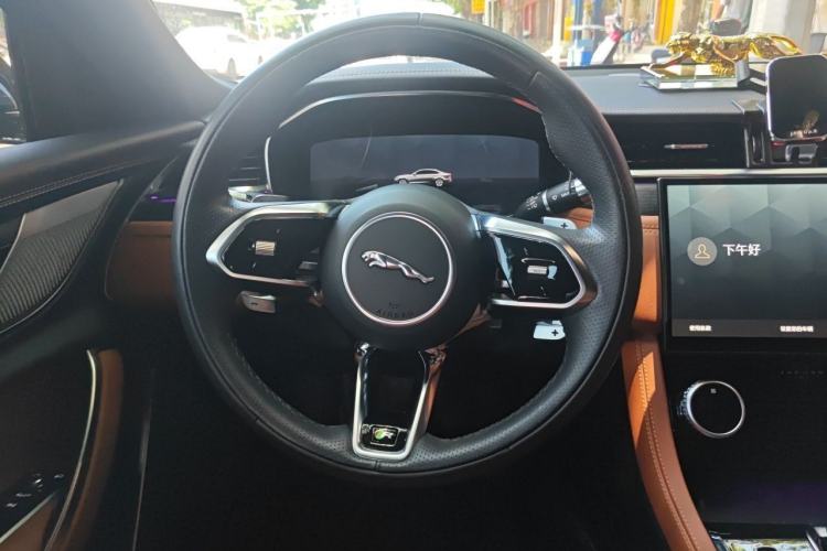 Used Jaguar XFL 2022 XFL 2.0T P250 Two-Wheel-Drive Elite Sport Edition Steering Wheel