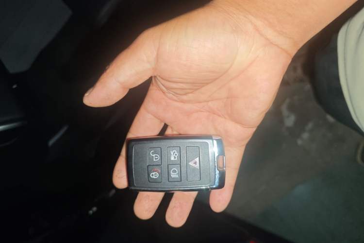 Used Jaguar XFL 2022 XFL 2.0T P200 Two-Wheel-Drive Elite Luxury Edition Vehicle Key