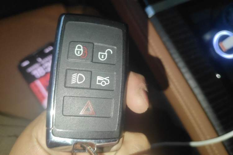 Used Jaguar XFL 2022 XFL 2.0T P250 Two-Wheel-Drive Elite Sport Edition Vehicle Key