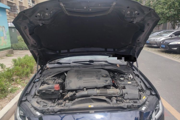 Used Jaguar XFL 2022 XFL 2.0T P250 Two-Wheel-Drive Elite Sport Edition Engine Bay