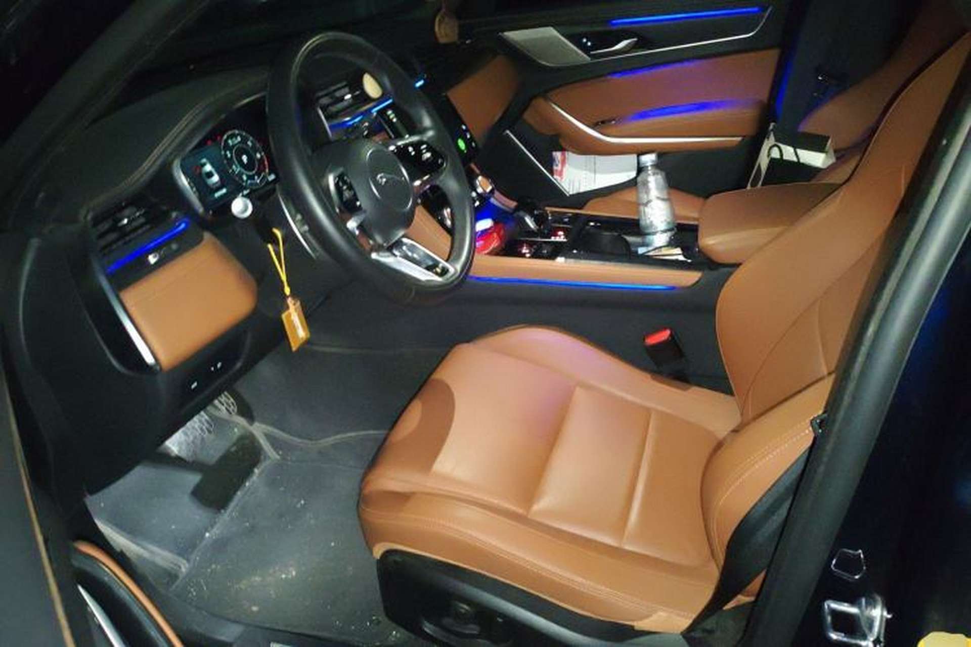 Used Jaguar XFL 2022 XFL 2.0T P250 Two-Wheel-Drive Elite Sport Edition Left Front Seat
