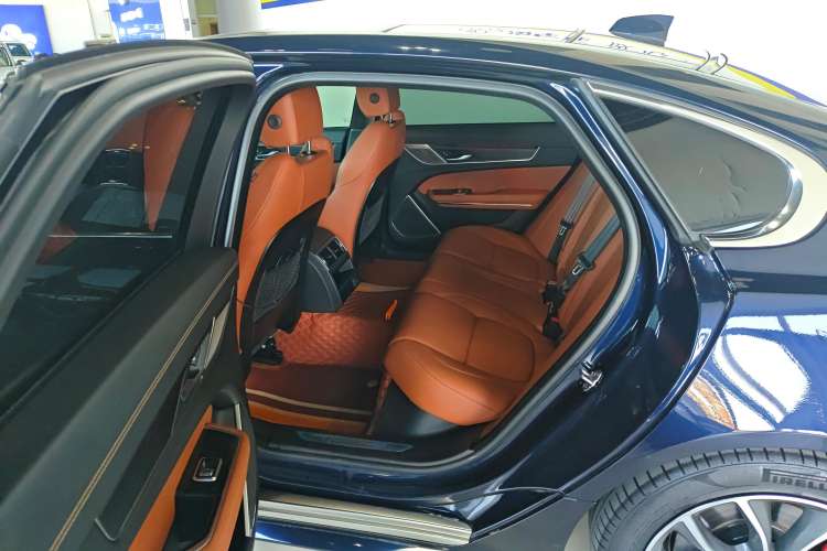 Used Jaguar XFL 2022 XFL 2.0T P250 Two-Wheel-Drive Elite Sport Edition Left Rear Seat