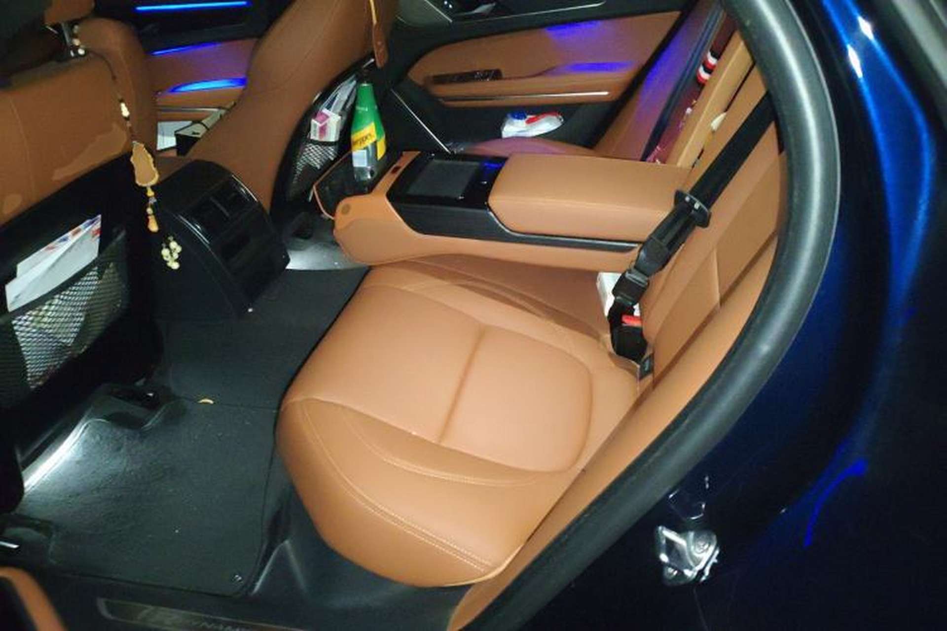 Used Jaguar XFL 2022 XFL 2.0T P250 Two-Wheel-Drive Elite Sport Edition Left Rear Seat