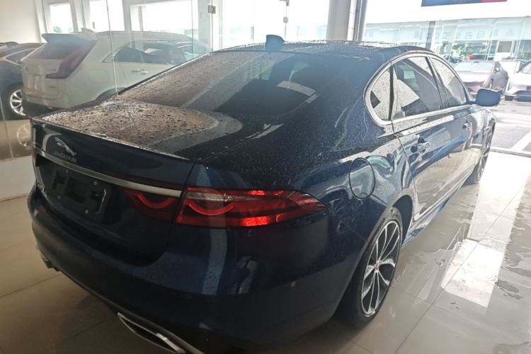 Used Jaguar XFL 2022 XFL 2.0T P250 Two-Wheel-Drive Elite Sport Edition Rear Right 45 Deg