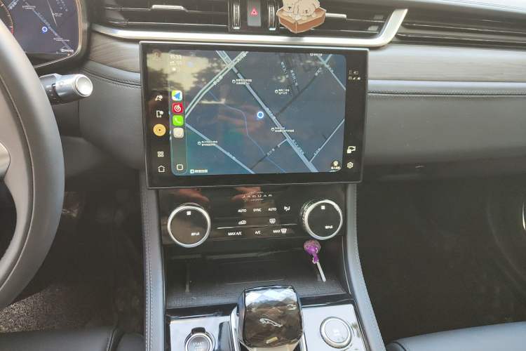 Used Jaguar XFL 2022 XFL 2.0T P200 Two-Wheel-Drive Elite Luxury Edition Audio And AC Panel