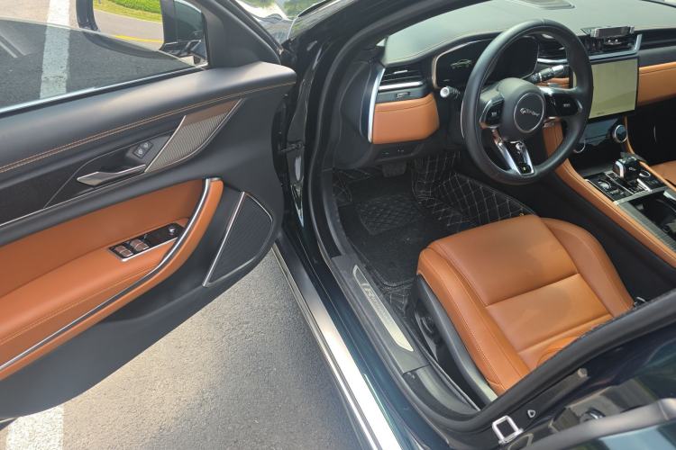 Used Jaguar XFL 2022 XFL 2.0T P250 Two-Wheel-Drive Elite Sport Edition Driver Seat