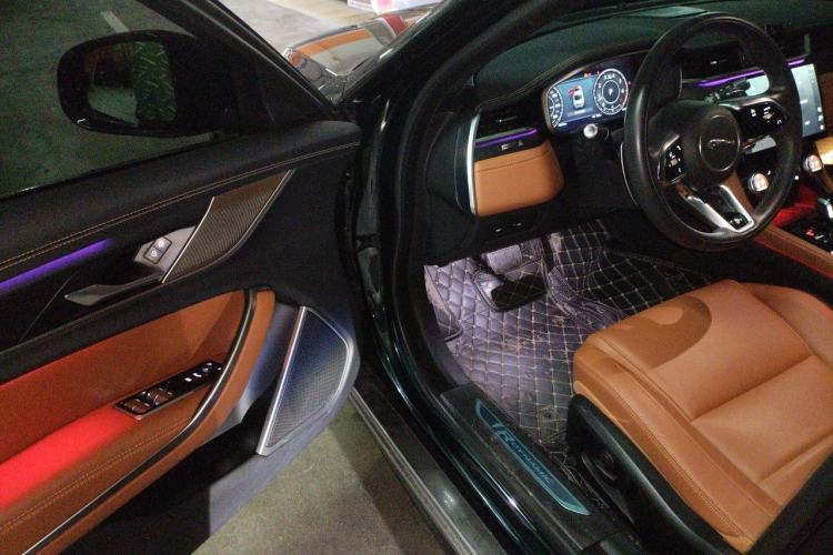 Used Jaguar XFL 2022 XFL 2.0T P250 Two-Wheel-Drive Elite Sport Edition Driver Seat