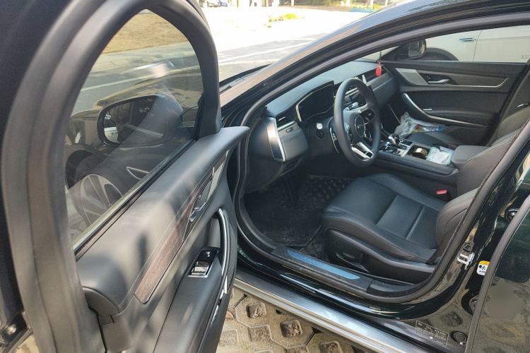 Used Jaguar XFL 2022 XFL 2.0T P200 Two-Wheel-Drive Elite Luxury Edition Driver Seat